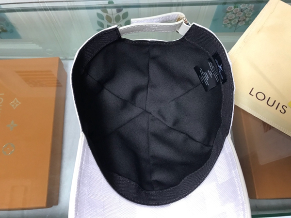 ブランド帽子側面デザイン